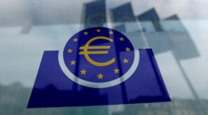 돈맥 경화에 가난해지는 유럽...ECB 기준금리 동결 전망