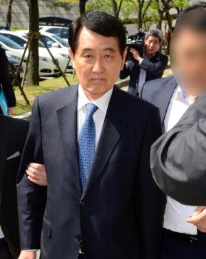 검찰, '엘시티 부당대출' 성세환 전 BNK금융 회장 징역 5년 구형