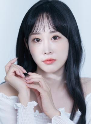 ‘충청의 딸’ 트로트 가수 김의영, ‘따뜻한 고향·지역 사랑’ 실천